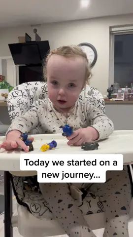 #ToddlersOfTiktok #CuteToddlers #ToddlerBoys #InfantDevelopment #MiracleBaby #micropreemie #prematurebaby #fyp #legcast #braveboy #strongbaby 