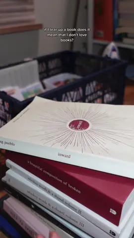 Loving books looks different for everyone, but they’re all love. Don’t invalidate someone’s experience just because you don’t understand it 🤎 #bookaesthetic #readerfavorites #bookaccessories #cozyreader #bookwormlife #biyabimi #bookishthoughts 