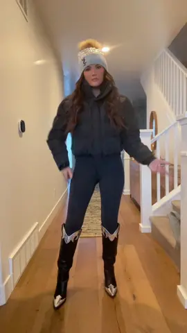 Since we’re entering Utah’s second winter over here… Outfit linked in my bio under LTK  #coldweatheroutfits #ivlcollective #billinishoes #westernboots #beanieseason #letsgetdressed 