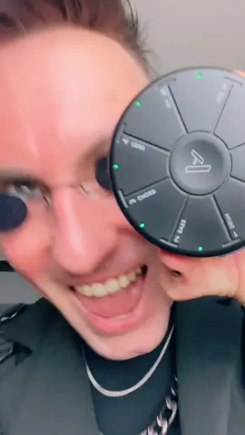 Cookin’ up a beat with Orba 👨‍🍳  You can sample & simmer loops anywhere! Creation & inspiration is all around us - Tap in & on it!   @Artiphon - Orba 2  #OrbaLoops #Orba #Sampling #DnB 