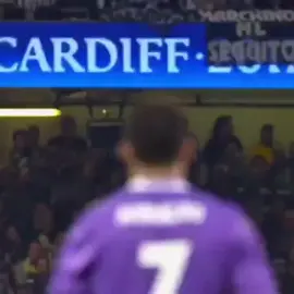 عصام الشوالي : بذكرياتي انا الاعلى  بذكرياتي انا الاقوى  بذكرياتي انا الدون فمن تكونون .  #realmadrid  #madrid  #madridista  #كريستيانو  #كريستيانو_رونالدو  #رونالدو  #ريال_مدريد  #ريال_مدريد_عشق_لا_ينتهي  #نهائي_دوري_أبطال_أوروبا  #الدون  #cr7  #cristianoronaldo  #cristiano  @realmadrid  #الملكي #القوت #القوت🇵🇹🐐  #goat 