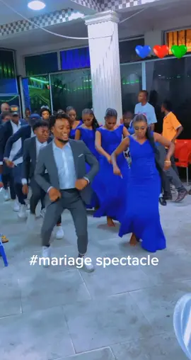 l'entré des marié en mode dance de sikoto 🔥@@Clarkbrown01☑️ @@Clarkbrown01☑️ @@Clarkbrown01☑️ #Mariage #garçondhonneur #fillesdhonneur #fêtes #dance#sokoto#pageviral #mariage #danseur #honneurs #filles #garcons #garcon #mouve #mariagetiktok #entre #couple #alliance #religieuse #coutumier #civil #libala #marionnete #view 