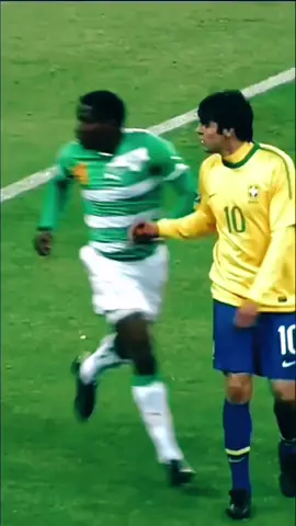 Giá như thời điểm đó có var ❤️#bóngđá #skills #đammê #❤️ #kaka ⚽️⚽️⚽️