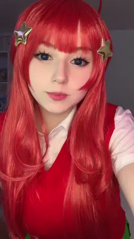 Sweet little bumblebee 👹 Itsuki Cosplayyy #itsukinakano #thequintessentialquintuplets #cosplay #cosplayer 