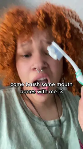 took my smiley out cuz i’m trying to take care of my teeth more!! but i hope this gives motivation to brush / if you don’t know how to brush here u go!!! #bpd #bpdtok #ptsd #ptsdawareness #trauma #itsrainingbpd #adhdtok #adhdawareness #mentalillness #mentallyill #borderlinepersonalitydisorder #autism #autismawareness #ARFIDawareness #bpdreality  #thebpdbarista #anxiety #anxietyawareness #actuallyautistic #actuallyanxiety #clusterbawareness #NPDawareness #aspdawareness 