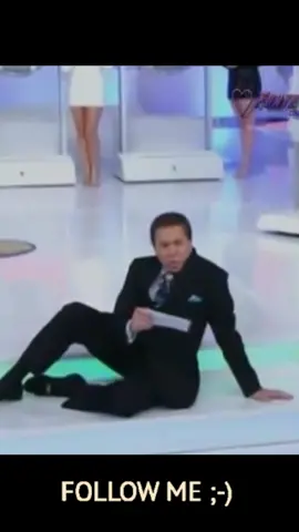 Silvio Santos Cai no Palco#pegadinhadosilviosantos #programasilviosantos #silvosantocaindo#silviosantos #pegadinhasengraçadas #pegadinhas