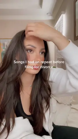 That first one tho.. Cue the tears. #divorce #breakup #sad #healing #divorcetok #singletok #selenagomez #breakuptiktok #single #fypシ #foryou #marriage 