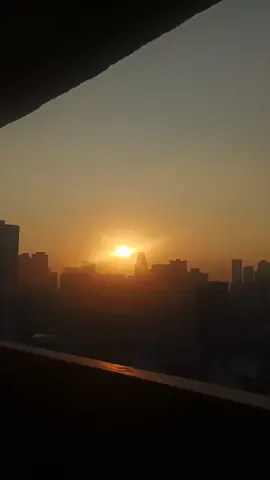 🎧😊 My Comfort Song #youaremyallinall #lyricsvideo #hillsong #sky #sunrise 