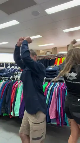 Dancing our way into our Pilbara shirts 💃🏽 🕺🏻 #hippocketworkweartoowoomba #teamworkmakesthedreamwork #team #workwear #workwearlook #dance #goodvibes 