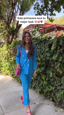 Colores vibrantes y en tendecia llegaron esta primavera, luce increible y a la moda esta temporada 🌸🍃#primavera #outfitsdeprimavera #primaveralooks  #look #outfit #totalook #coppel #fashion #moda #spring #mejoratuvida #coppelgoals