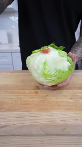 Shredded lettuce 🥬 #knifecut #lettuce 