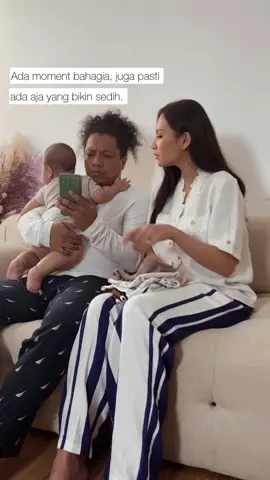 KUAT JADI IBU MESKI MASIH JADI PEJUANG RESTU Bang Arie jangan cape buat terus dukung aku besarin anak kita ya. Terus temenin aku khususnya di momen mengASIhi ini seperti @momuung.id yang gak pernah ninggalin aku dan selalu bikin ASI ku lancar buat kesayangan kita 😍😍 #fyp #bayitiktok #pejuangasi #busui #bumil #MomUung #asibooster #topmomuung