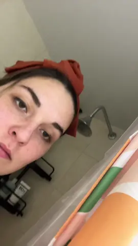 Replying to @wren.s part 2 omg #confeeti #birdgirl #chaosbi 