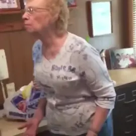 🐊🐊 #theyaremycrocs #crocs #whatarethose #vine #vines #fyp #ripvine #funny #comedy #clip #clips #video #videos 