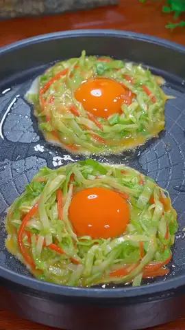 Omelet eggs with vegetables