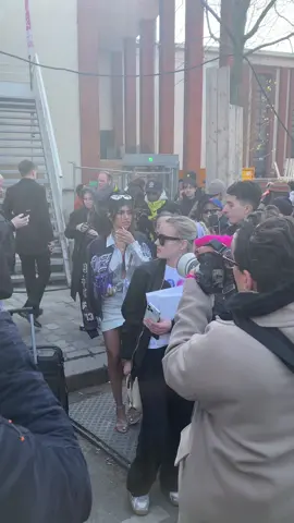 #miakhalifa💜 #miakhalifa #miakhalifafandom #miakhalifa😂🤣 #celebrities #celebrity #pfw23 #viral #parisfashionweek #fashiontiktok #fashion #paris #fyp @#fashionweek #comment #like #