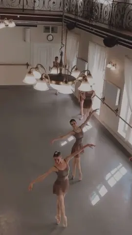 Graduation exam 🤍 big jumps 🩰🕊  #vaganova #vaganovaballet #vaganovaballetacademy @Grishko #grishko #grishkogirl #ballet #ваганова #балет 