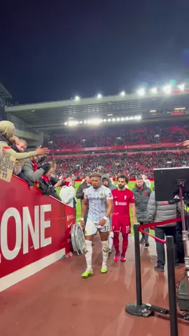 Where’s my shirt Mo? 🤣 @Liverpool FC #YNWA 