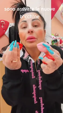 Ma io ti amo 😆🤣🤣 #ritadecrescenzo_ #bocchine #svergognata #voliamoneiperte #viral #foryou #neivirali @Rita decrescenzo ❤️