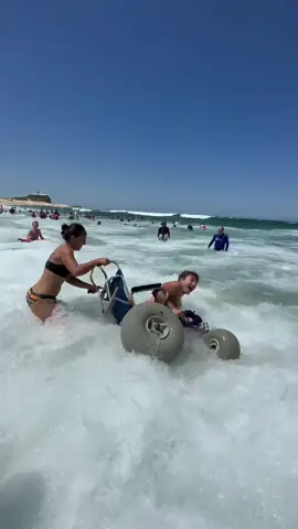 to the beach, feat. a slithery lil snake #wheelchair #swimming #beach #coolsoundeffects 