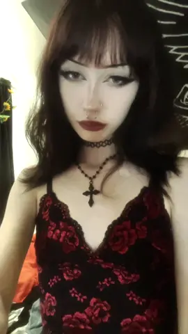 i need 2 clean my room 
