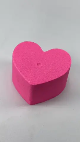 Cutting sand ASMR #kineticsand #satisfying #oddlysatisfying #relaxingvideo #satisfaction #satisfyingvideo #asmr #asmrsounds #relaxing 