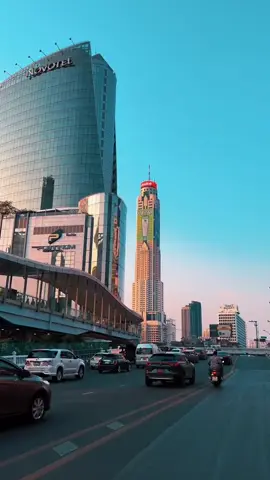 Bangkok 🇹🇭 #bangkok #cityview #novetel #pratunam #centralworld #baiyok #ประตูน้ํา #เที่ยวไทย #曼谷旅游 #水门 #苹果手机 