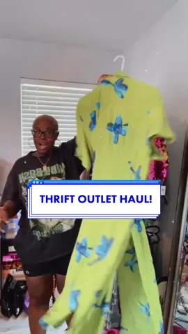 Everything was only $2.25 each! #thrifting #thriftfashion #thrifthaul #thriftshopping #maximaliststyle #fashionhacks #fyp #houstonthrifter #houstonfashion #houstonfashionblogger #StreetStyle #fashioninspo #styleinspo 