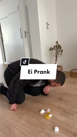 Omg sein Zahn ist abgebrochen 😂 #zahngebrochen #fail #reaktion #eiprank 