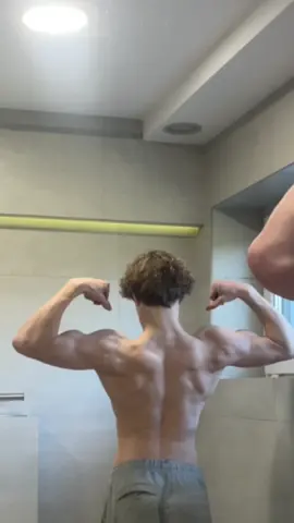 7 miesięcy róznicy😵‍💫#gym 