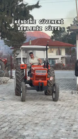 HİÇ FARKETMEZ 🚜😎#newholland #denizli #traktör #ford #tamir #fendt #zerenlertraktör 