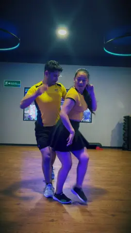 #fyp #popular #tendencia #dance #women #man #salsa con la teacher 🔥🔥😂