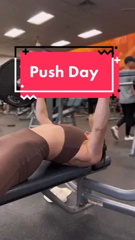 Getting really good at pushups these days 🤣 