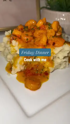 No Meat Fridays. Saute shrimp over mash🍲😛#foodies #foodlovers #viral #sauteed #sauteshrimp #sauteveggies #cooking #cookwithme #watchmecook #cookingvideos #cookingrecipes #recipesoftiktok #fridays #fridaydinner #finnernight #dinnerrecipe #shrimprecipes #nomeatfridays #garlicshrimp #fypシ #CookingHacks #cookingtutorial #recipetutorials #selenagomez #calmdownselenagomez 