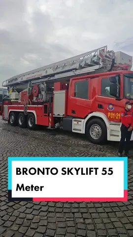 Unit tangga SCANIA BRONTO SKYLIFT 55 METER #brontoskylift #scania #berita #pemadam #pemadamkebakaran #edudamkar #edukasi #pemadamsolusinya #jakarta #damkar #kitasemuapenolong #juara 