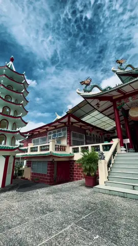 A day in Taoist Temple, the most popular and visited tourist spot in Cebu! Take a look on its impressive structures ⛩🏯