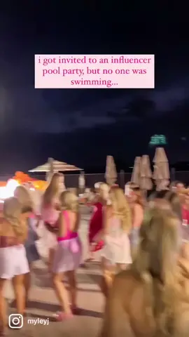 catch me over here cannonballing 💧🤣 #influencersinthewild