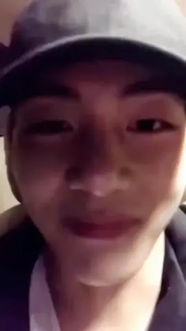 Ciuman bertubi tubi dari taehyung di pagi hari#taehyung #v #bts 