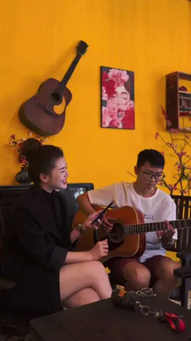 Điểm trang má hồng tô môi son 😝 #quỳnhcầm #cover #sacngocnga #acoustic #fypシ #tiktok #trending #xuhuong 