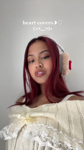 crochet heart headphone covers (ɔ◔‿◔)ɔ♥ #crochet #headphone #covers #sydney