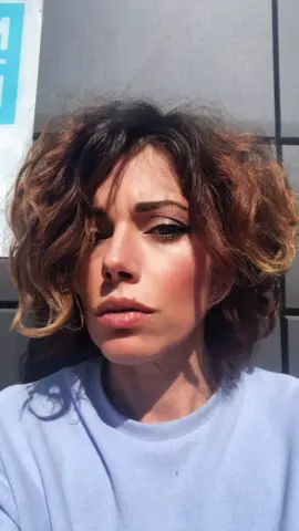 Domingos de curro, odio trabajar los finde de sol 😡, este filtro tendria q estar prohibido!!! #parati #masde40 #fyp #mujer #soltera #sola #vueltaaempezar #nadamepuededetener #findesdecurro 