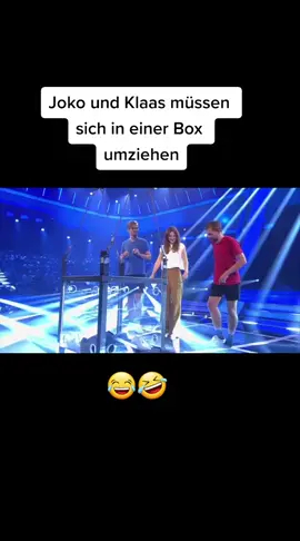 Studiospiel Grönland: In the Böxchen 😏🤭  #jokowinterscheidt #klaasheuferumlauf #jokoundklaas #pro7 #prosieben #duellumdiewelt #dudw #jeanninemichaelsen #lustigevideos #witzig #fypシ #unterhaltung #foryou #viral #lustig #lachen #umziehen #box 