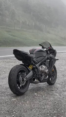 🥺 #fypage #fyp #cbr650r #sabahantiktokers #fypシ #hondacbr650r #CapCut #hondacbr650r #viraltiktok #cbr650r2021 #cbr650f #cbr650fthailand #hondacbr650r2022 #cbr650rr #cbr650r🇹🇭 