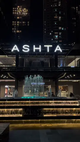 Outdoor nya ashta juga oke bgt buat kalian yg suka bengong #nightvibes  #rekomendasitempatnongkrong #ashta #fomoplaces 