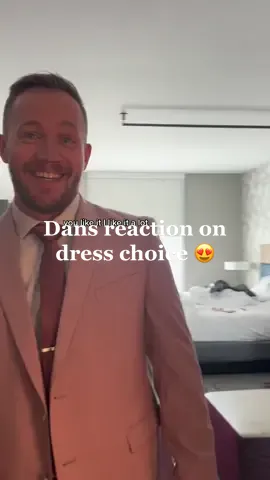 The moment you’ve been wiating for! Which dress do you think I picked? Red or pink 😍 #weddingattire #blacktie #formalattire #taylorandsophiawedding #taylorandsoph #OOTD #grwm 