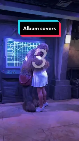 At Disney, everything can be an album cover 💫 #albumcover #CapaDeAlbum #disney #disneyadult #disneymoments #chewbaccahugs #cinderellascastle #snoap #hollywoodstudios #magickingdom #chewie #pandoraworldofavatar 