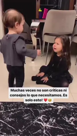 A veces un abrazo y que alguien te diga que esta ahí para uno es todo lo que necesitas. En ocasiones. las palabras sobran❤
