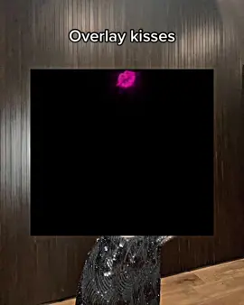 Overlay kisses 🫶🏻 #kisses #overlay #charli #charqzam #fyp #viral 