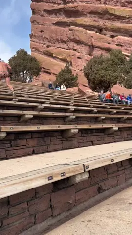 Red Rocks Legend. THE ENERGY!! Everyday. #redrocks #colorado #runnin #stairs #legend #dog #energy #mountains #crazy #WOW 