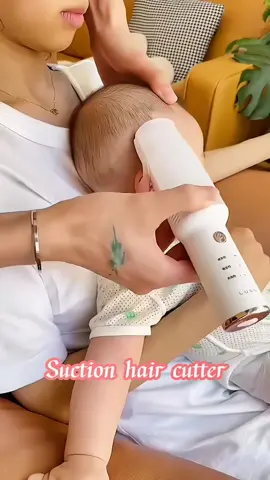The weather is hot, and babies are prone to sweat, so they need a hairdresser to solve this problem. This quiet and easy-to-use hairdresser is exactly what you need.#fyp #baby #mother #haircutter 